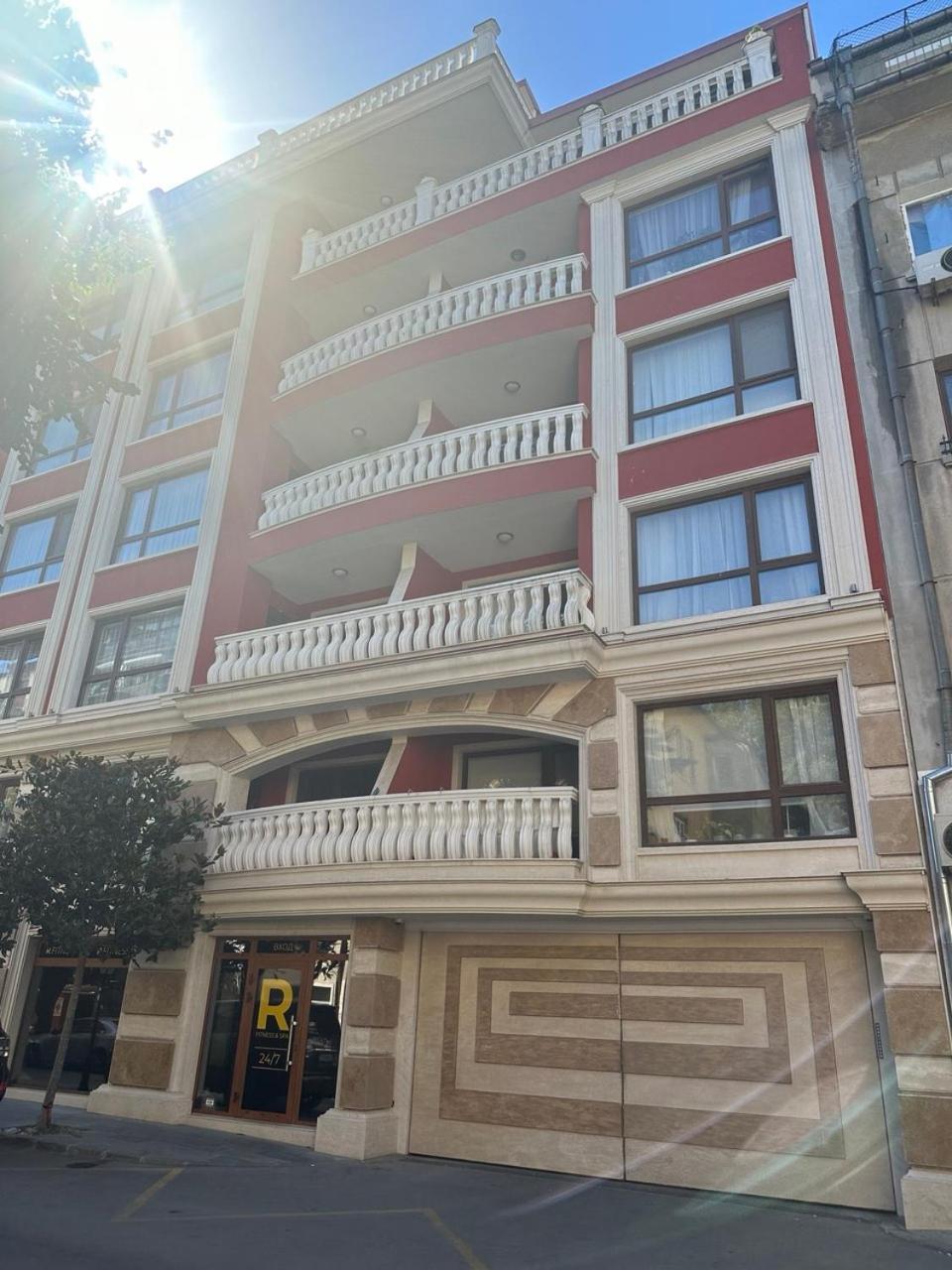 Central Luxury Antique Apartment Varna Dış mekan fotoğraf