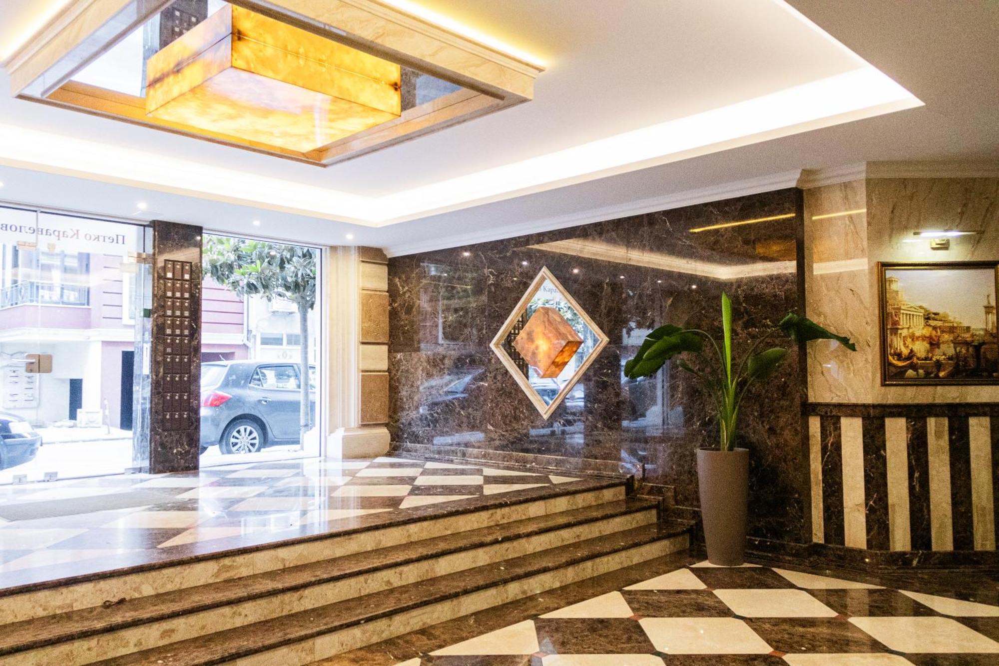Central Luxury Antique Apartment Varna Dış mekan fotoğraf