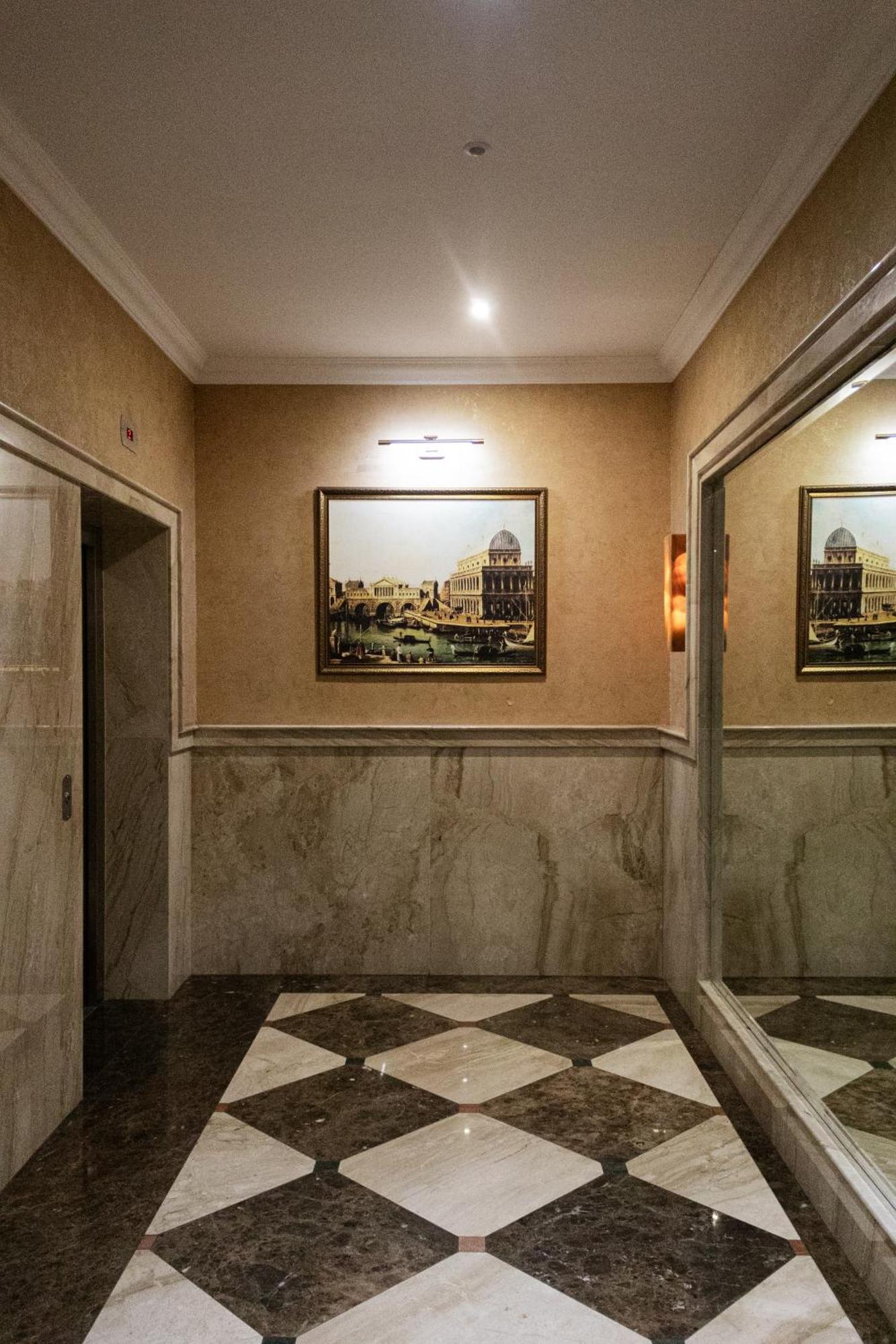 Central Luxury Antique Apartment Varna Dış mekan fotoğraf